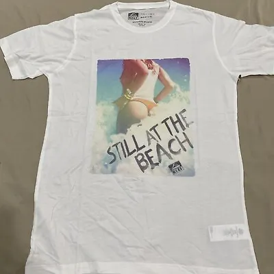 Reef Men Still At The Beach T-shirt Sz M NWT • $17.99