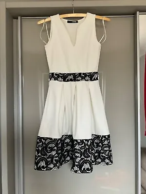 SIZE 6 DRESS WHITE & BLACK LOVELY CONDITION By QUIZ PARTY OR FORMAL Clothes • £7.99