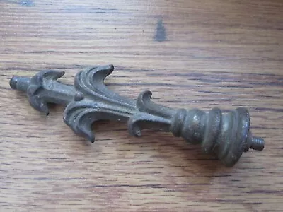 Large 4 ¾” Tall Vintage Cast Iron Tiered Spike Plume Finial Top • $18.99