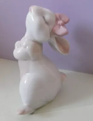 Lladro Nao Rabbit Figure 4 Ins Tall Pink Bow From 2004 Excellent Condition • £7.50