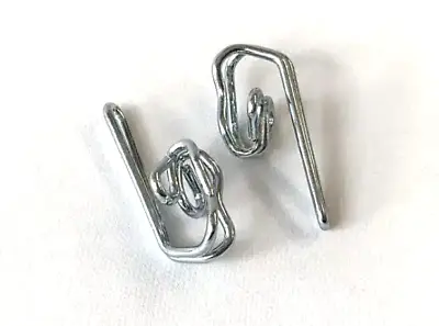 Metal Curtain Hooks- Drapery Hooks • £2.50