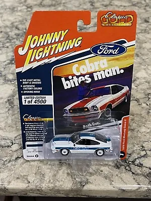 Johnny Lightning 1978 Ford Mustang Cobra II White Blue Stripes 1/64 JLMC032 B • $7.99