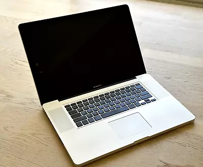 Apple MacBook Pro A1297  17  Laptop - MB604LL/A-BTO - 500GB SSD - UPGRADED • $279
