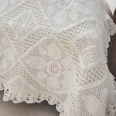 Vintage Hand Crocheted White Coverlet Bedspread Flower/ Diamond Pattern - Read • $34.99