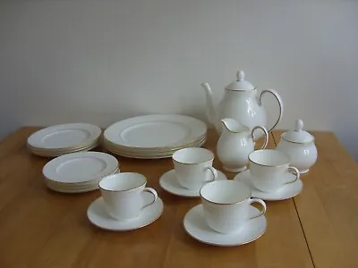 Royal Doulton Signature Gold Pattern Tea And Dinner Wares Selection • £5