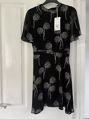 Warehouse Dress Size 8 Bnwt  • £15