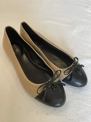 Michael Kors Melody Toe Cap Bow Front Black Tan Ballet Flat Size 7 Women’s • $16.99