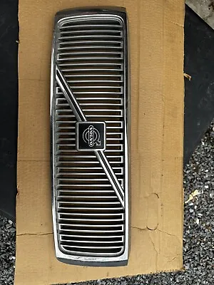 Volvo 960 S90 V90 Grille 1995 - 1998 Good Used • $45