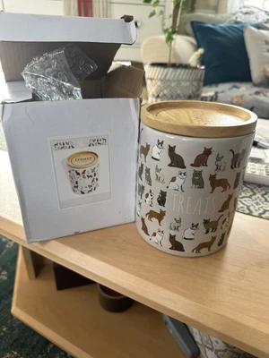 £9.99 • Buy Grey Ceramic Cat Treat Storage Jar With Wooden Lid. 