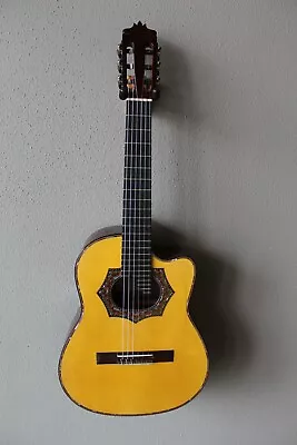 Marlon (Francisco) Navarro Deluxe Requinto Guitar With Cutaway • $2499.99