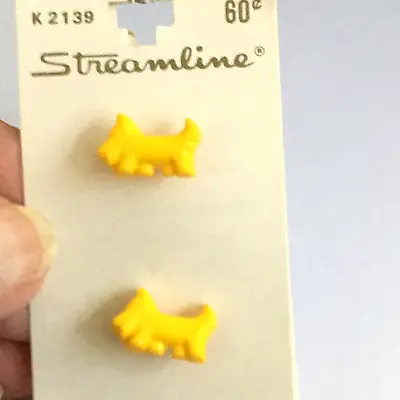 4  Vintage Streamline 11/16   Scottie  Puppy Dog Plastic Shank Novelty Buttons • $18