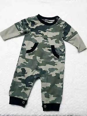 Baby Baby Camo Coverall Jumpsuit Boys Size 00  • $6.95