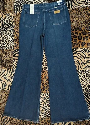 New WRANGLER WANDERER Blue Jeans FLARE Bell Bottom 112315619 Womens 34x34 #c66 • $49.99