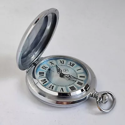 Vintage Soviet Mechanical Pocket Watch  MOLNIJA. 18 Jew.  USSR • $64.50