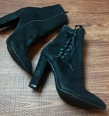 Bamboo Women's Suede Black Boots Size 7.5 • $20