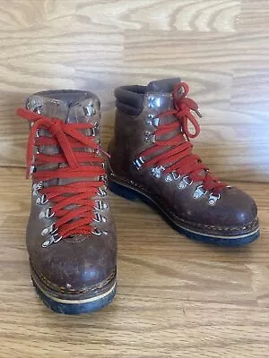 HAN WAG Leather MOUNTAINEERING Hiking Boots Vibram Sole Women's Size 6 Vintage • $53.99