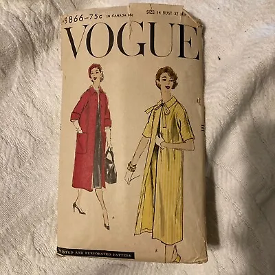 Vintage 50s VOGUE Pattern 8866 SWING COAT  14 32  Bust • $11.99