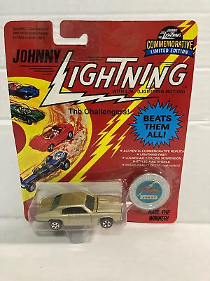 JOHNNY LIGHTNING CUSTOM PONTIAC GTO Redline 1:64 Vintage 1993 Gold • $9.95