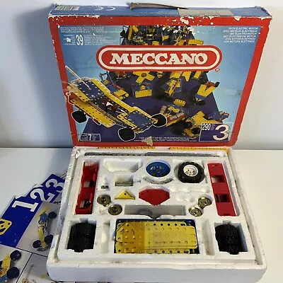 Vintage Meccano Construction Set With Instructions Parts Pieces • £4.99