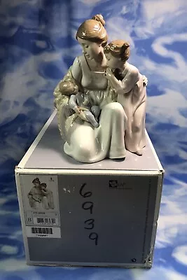 Lladro  Welcome To The Family  New Baby Mother & Children Figurine #6939 BOX EUC • $450