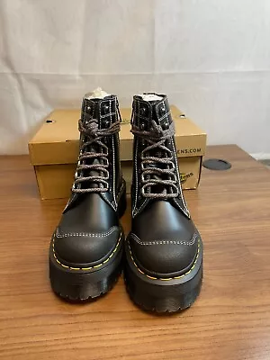 Dr. Martens Unisex Adults 26961033 Black Lace Up Ankle Combat Boots Size W7 M6 • $99.99