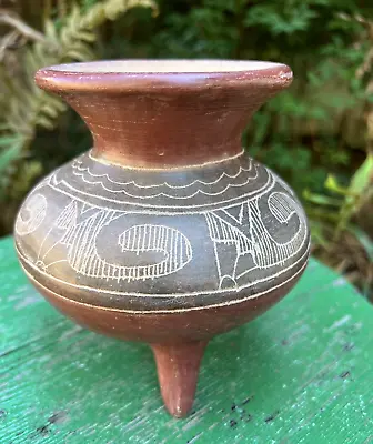 Art Pottery 3 Foot Bowl Incised Decoration Aztec Mayan Design - Modern 5-1/4  • $35