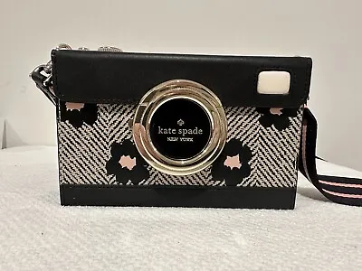 Kate Spade Limited Edition Camera Bag • $250