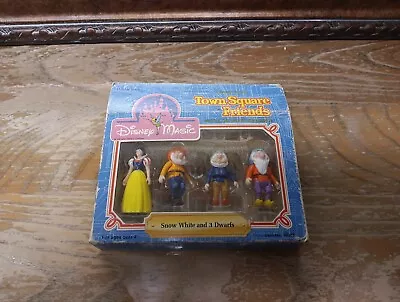 Disney Magic Town Square Friends SNOW WHITE And  3 DWARFS No. 60305 • $9.99