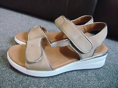 Ladies Caprice Nubuck Leather 2 Strap Beige / Gold Wedge Sandals Size 37 UK 4 • £20.99