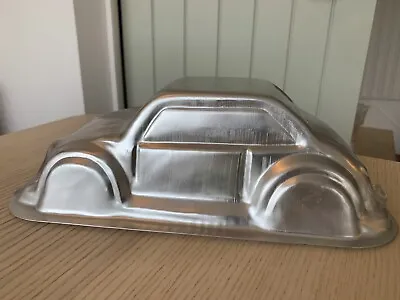 Wilton 3D Cruiser Car Cake Pan - Novelty Cake Pan / Tin • £8.99