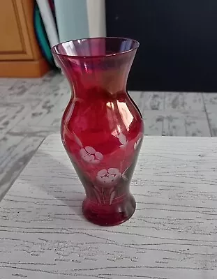 Cranberry Crystal Glass Vase • £10