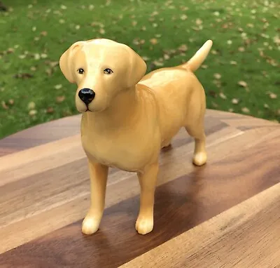 BESWICK LARGE WENDOVER LABRADOR 210mm Long Excellent Condition Gift • £18