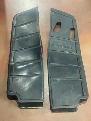 John Deere 345 Right/Left Floor Mats M116488/M116489 • $24.99