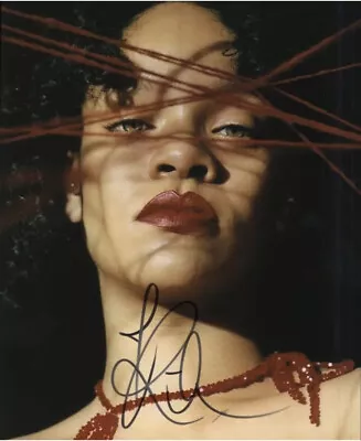 £125 • Buy RIHANNA Hand Signed 10x8 Photo Inc COA