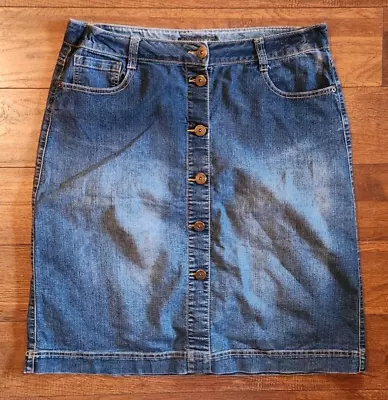 Baccini Denim Skirt Button Front A-line Blue Medium Wash Lightweight Size 12 • $19.99