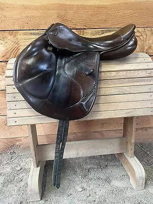 17.5” Stübben Zaria Optimum Monoflap Jump Saddle W/ Biomex Seat 29cm Med Tree • $2750