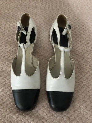 £15 • Buy Emporio Armani Women Shoes