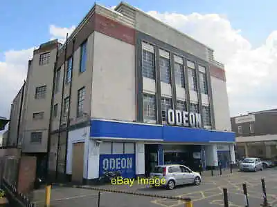 Photo 6x4 Odeon Cinema South Woodford Seen From Footpath Adjacent Waitro C2016 • £2