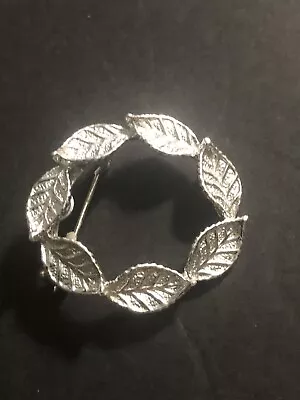 Vintage GERRY’S Silver Laurel Leaf Wreath Brooch Pin 1-1/4” • $9.98