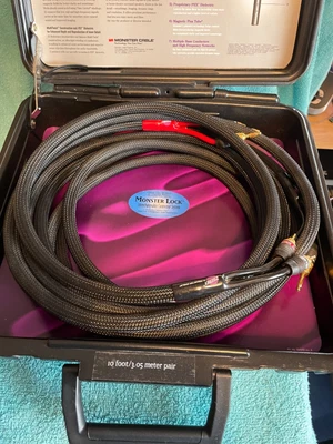 £150 • Buy Monster Z2 Ultimate Reference 10 Ft Speaker Cable 24 K Gold Plated Pair In Case.