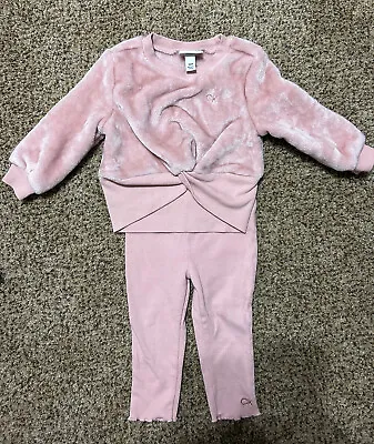 Calvin Klein Pink Sweater Outfit!! 👗 • $6.99