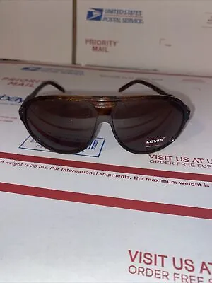 Levis Sunglasses • $12
