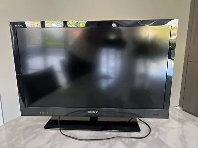 Sony Bravia KDL - 32EX723 Smart LCD 2D & 3D TV With Stand • £0.99