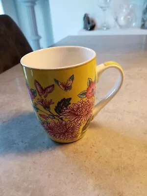 Vintage Aynsley Chrysanthemum And Butterfly Mug • £6.99