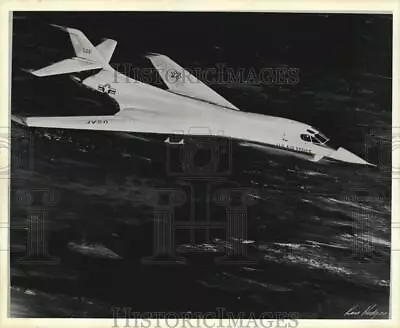 1972 Press Photo United States Air Force B-1 Bomber In Flight - Hpm01865 • $19.99