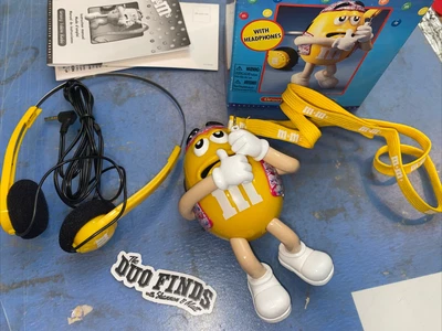 $17 • Buy Radio Shack Groovy Yellow M&M Mini Battery Operated AM/FM Radio With Headphones
