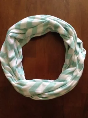 Women's Infinity Scarf Mint/White Chevron • $3