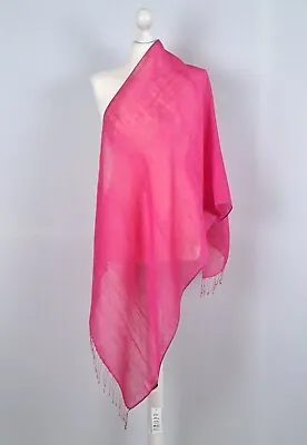 EPICE Lightweight Fuchsia Linen/cotton Scarf. Made In India. • $60