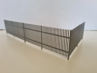 1.50 Scale Security Fencing  Various Colours  • £9.99