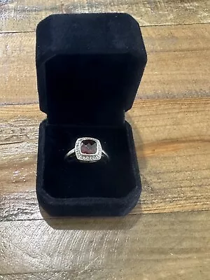 Garnet Yellow Gold Dress Ring 9ct Yellow Gold 375 $799 • $149